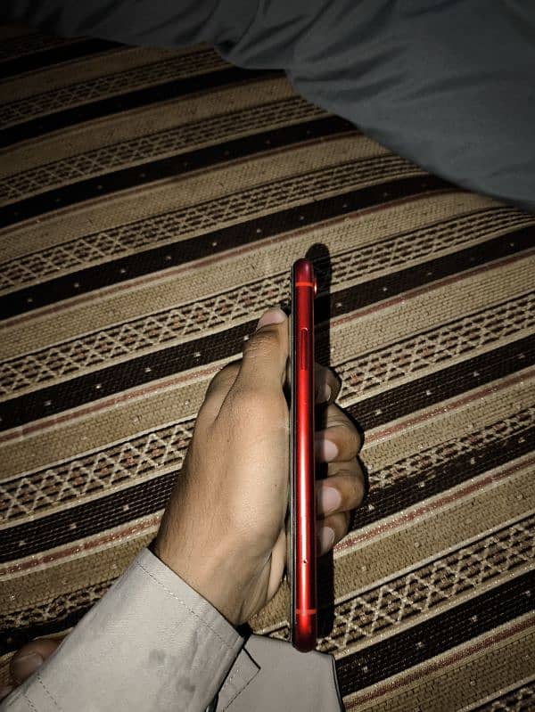 iPhone XR 64 GB non pta 2