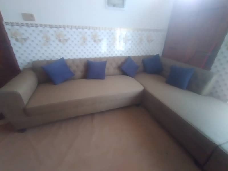 Lounge sofa 1