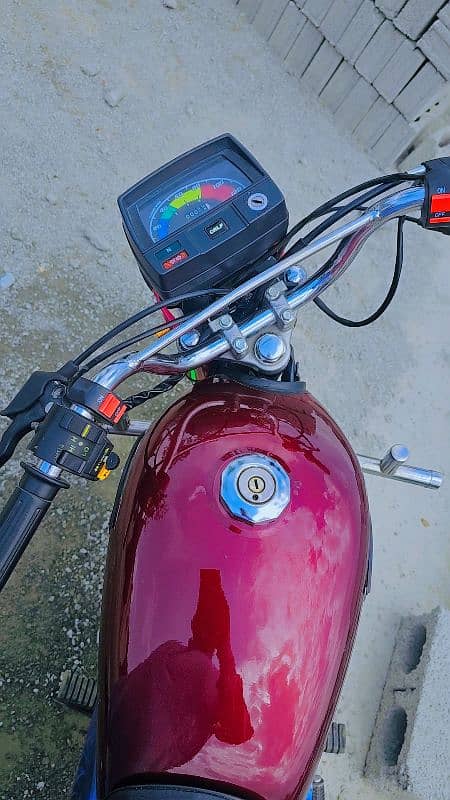 United Cd 70 0