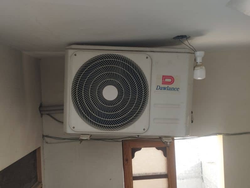 good condition orgnal gass 1