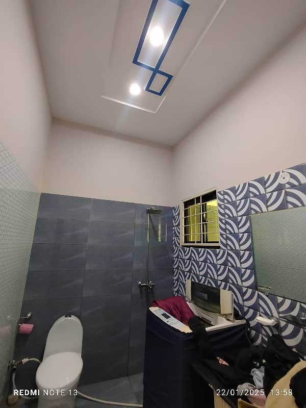 11 Marla Upper Portion Available For Rent In Jublie Town 10