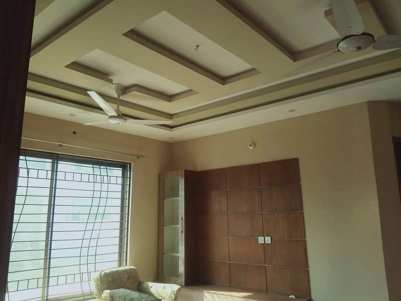 10 Marla Lower Portion Available For Rent In LDA Avenue 1 Prime Location 3