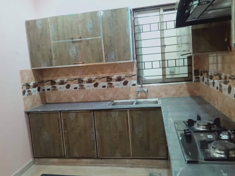 10 Marla Lower Portion Available For Rent In LDA Avenue 1 Prime Location 4