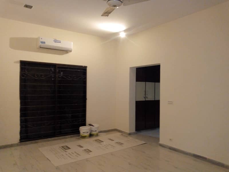 1 Kanal Sprat Gate Portion In Main Cantt 0