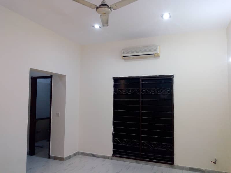 1 Kanal Sprat Gate Portion In Main Cantt 9