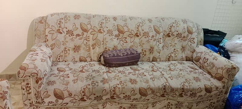 Good condition 5 seater sofa set 3