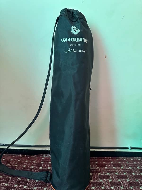vangaurd camera stand 0