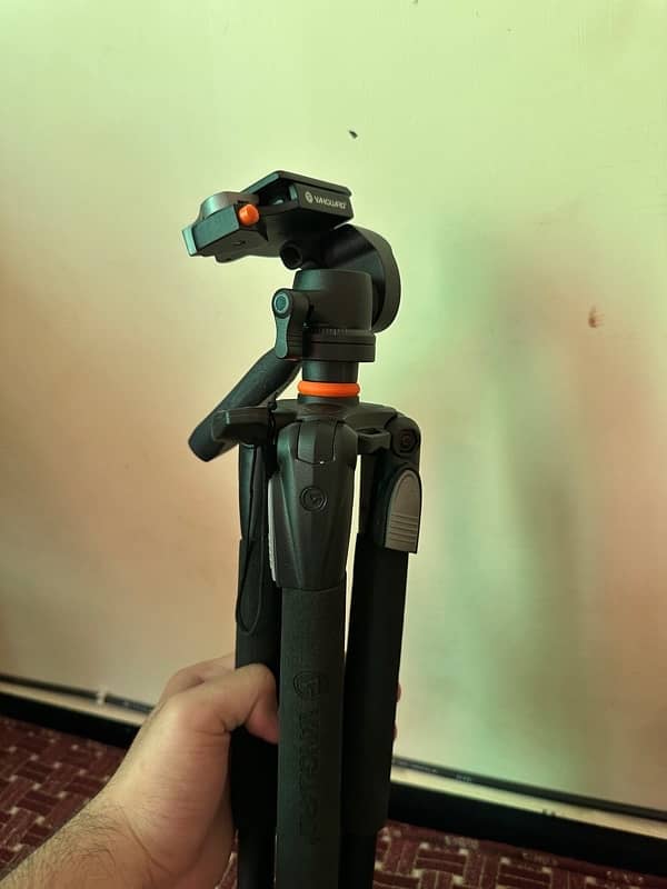 vangaurd camera stand 2