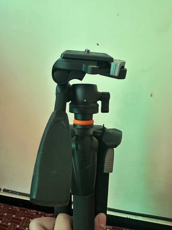 vangaurd camera stand 6