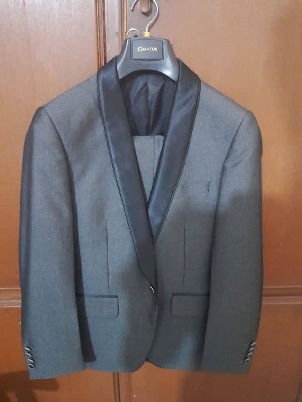 Preloved 2 piece Tuxedo for Sale 0