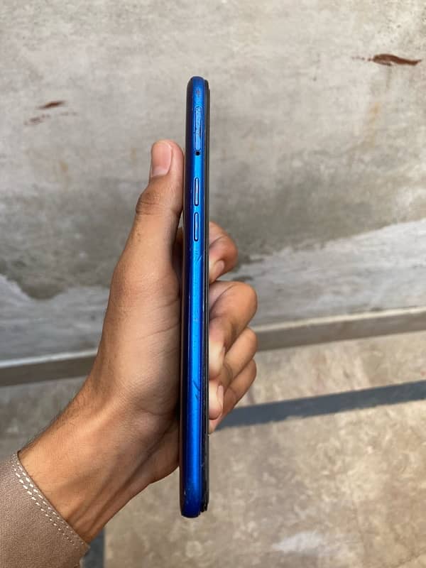 Oppo a5s 3/32 gb ram 4