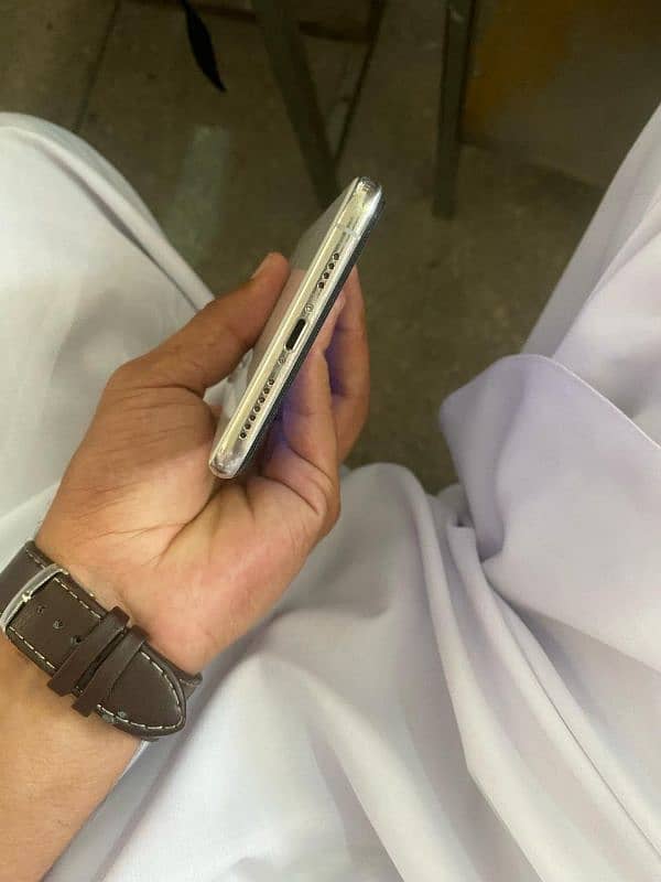 IPhone X 3