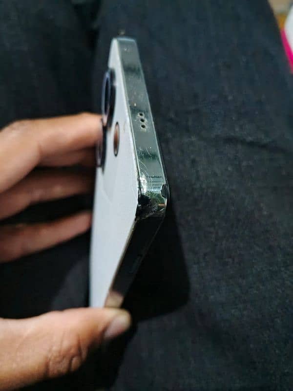 Tecno camoon 20 used sirf back chnge ha daba charge all ok 2