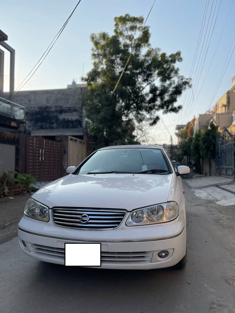 Nissan Sunny 2010 Model 0