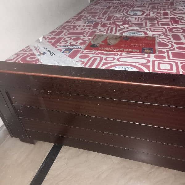 single beds with mattresses 0