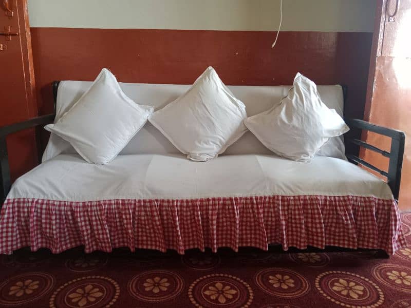 sofas with cover 0