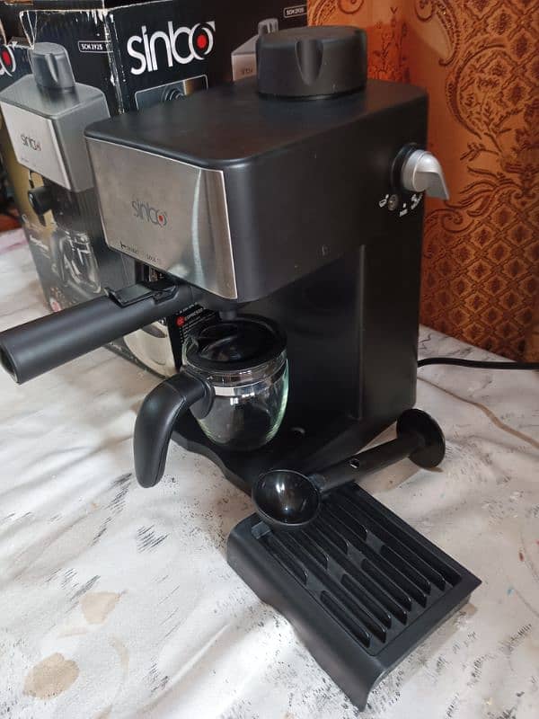 Espresso Coffee Machine - Sinbo 2