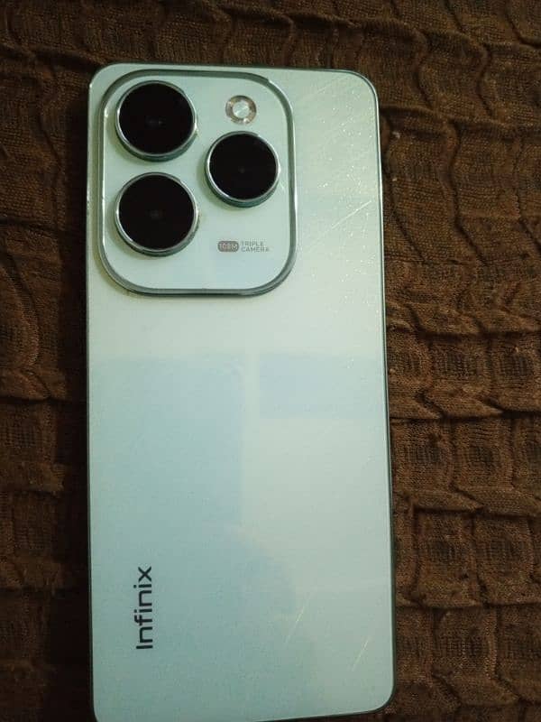 Infinix Hot 40 Pro 1