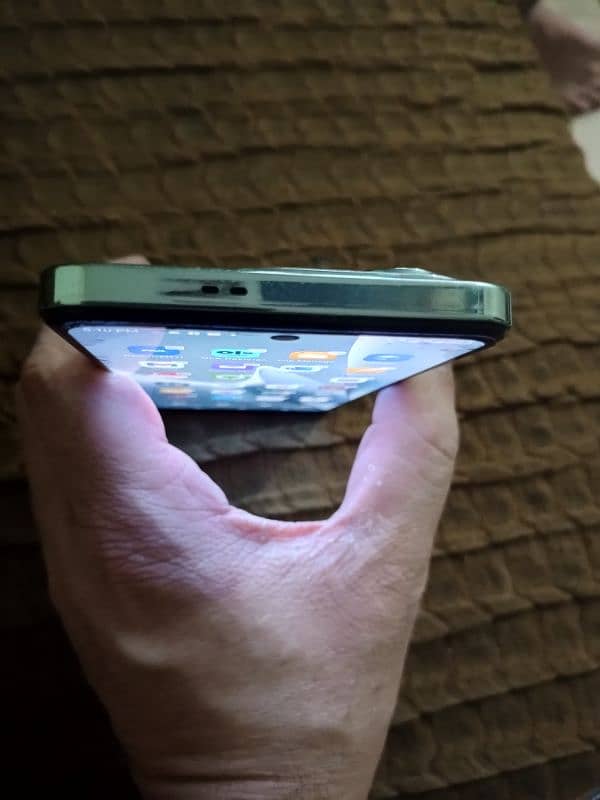 Infinix Hot 40 Pro 7