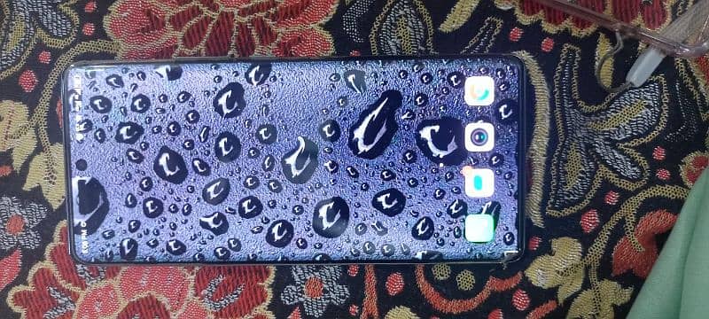 Tecno Spark 20 Pro Plus 6