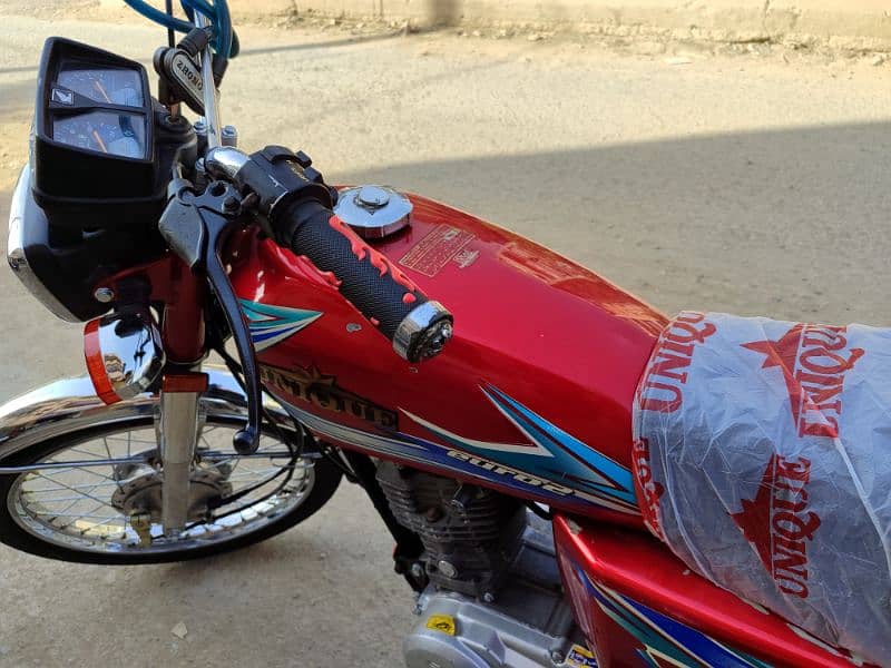 UNIQUE 125CC 2018 5