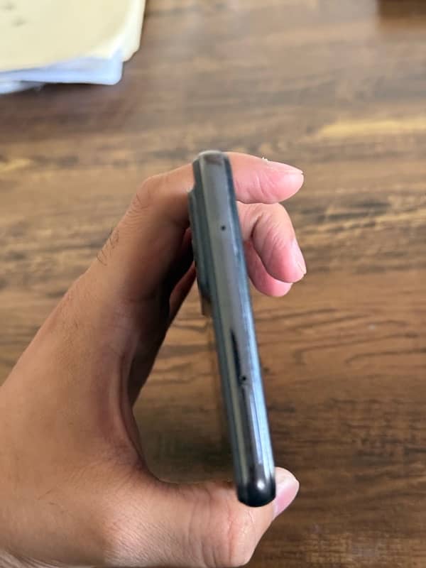 Samsung A72 in brand new condition 5