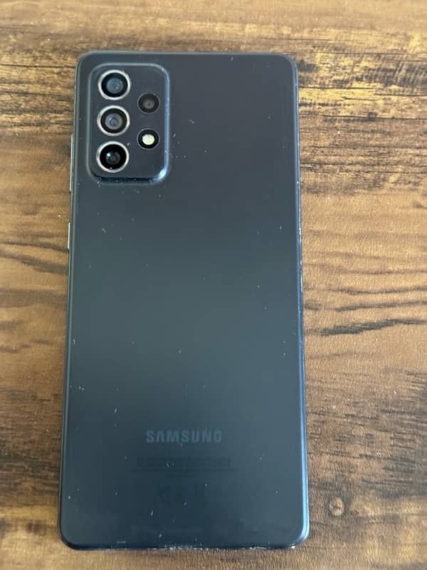 Samsung A72 in brand new condition 9