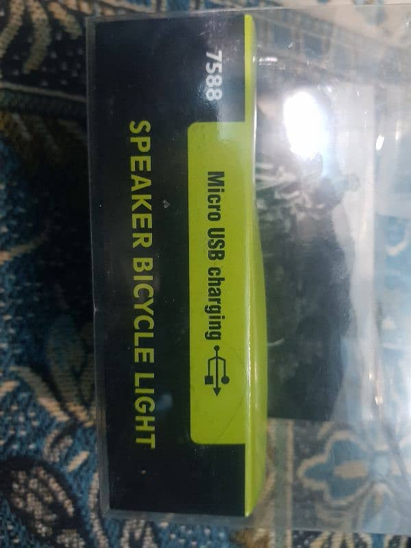 speaker  bicycle light 0