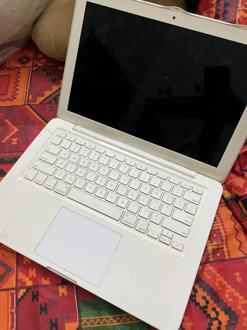 Mac book 1
