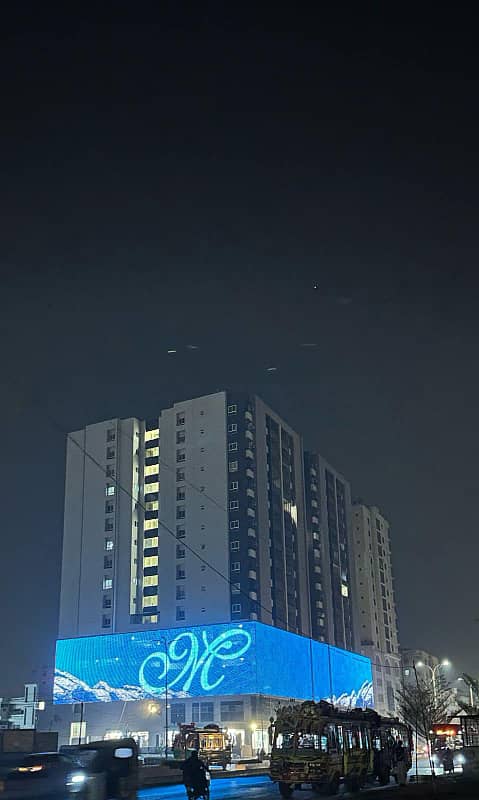 2 & 3 Bedroom Flat For Sale Metro Central Plaza Karachi 2