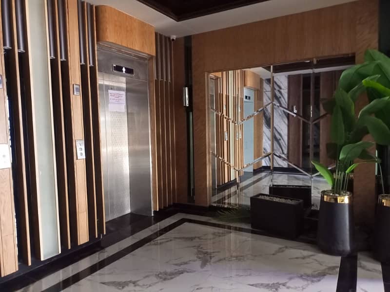 2 & 3 Bedroom Flat For Sale Metro Central Plaza Karachi 8