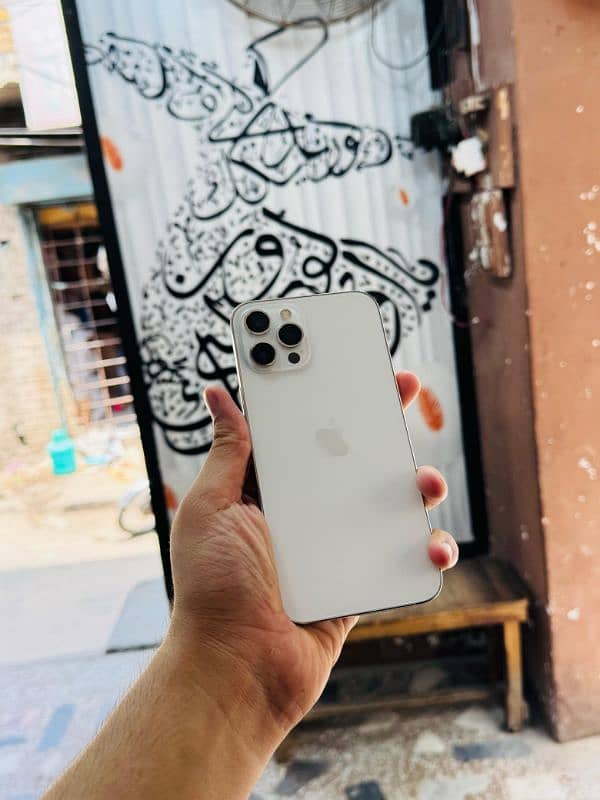 iphone 12 Pro Max 256GB 100 Health 5