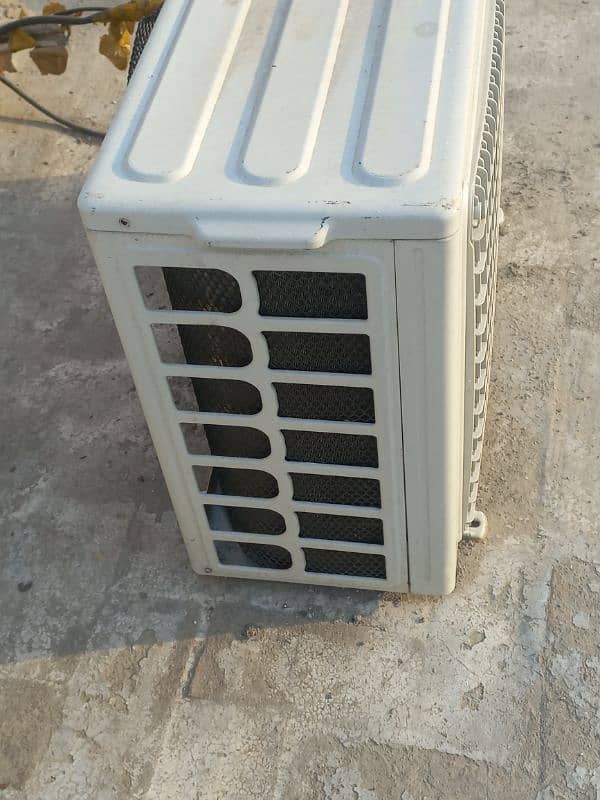 Orient Dc invertor 1.5 ton 4