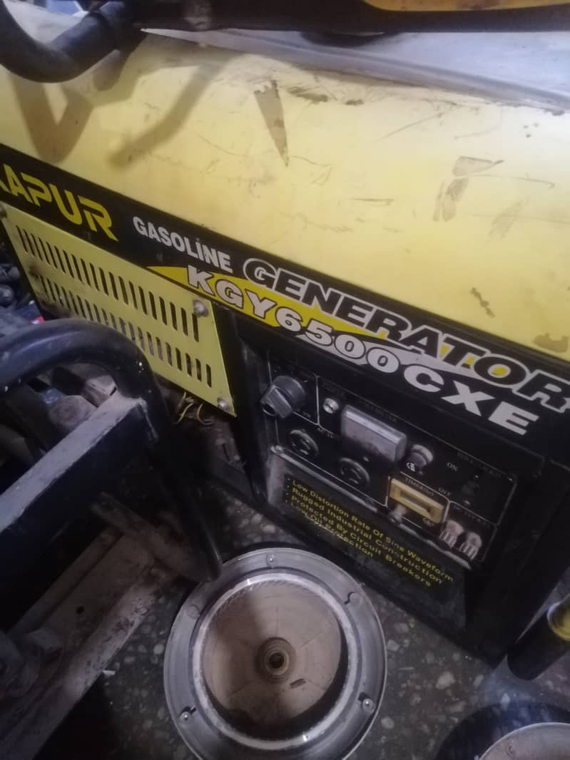 Kapur gasoline generator almost new and reasonable price 1