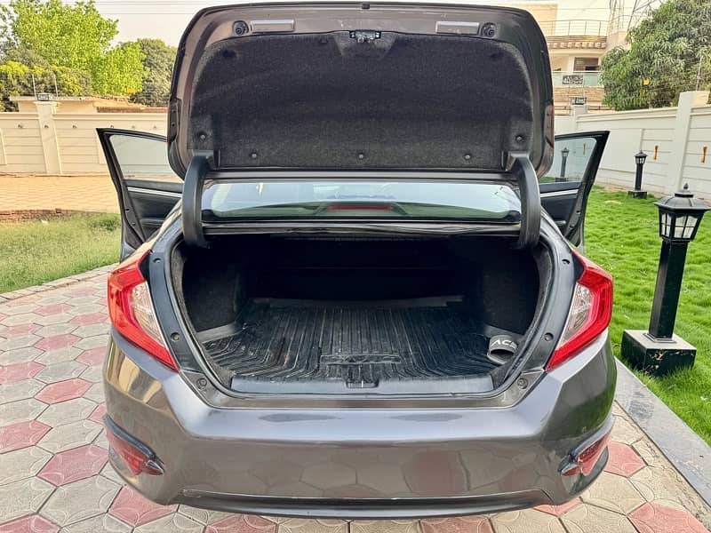 Honda Civic VTi Oriel Prosmatec 2019 11