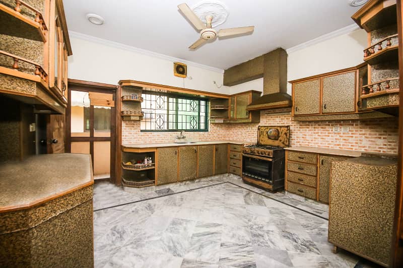 Beautiful 1 Kanal Full House Available For Rent In Dha Phase 1 Block N 10