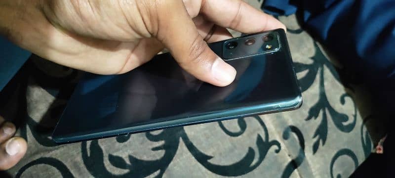 Samsung note 20 8/128  with box official pta 6