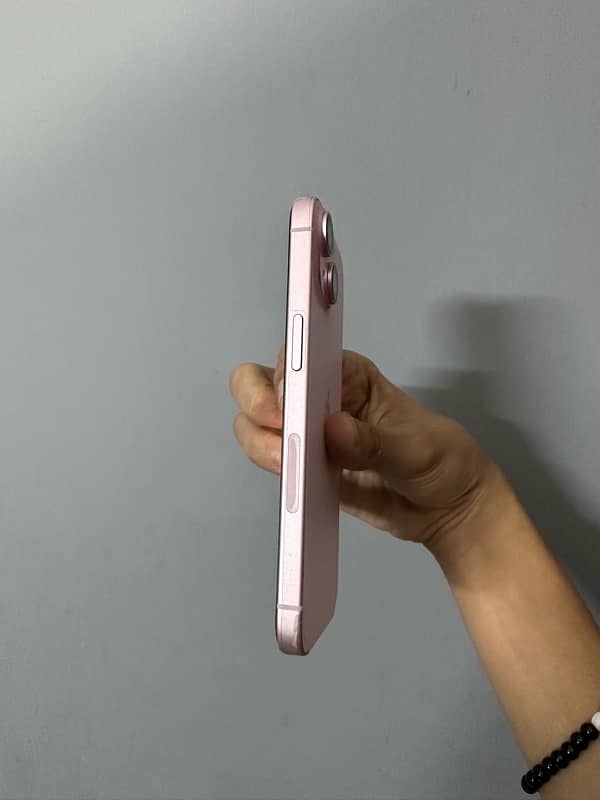 APPLE IPHONE 15 4