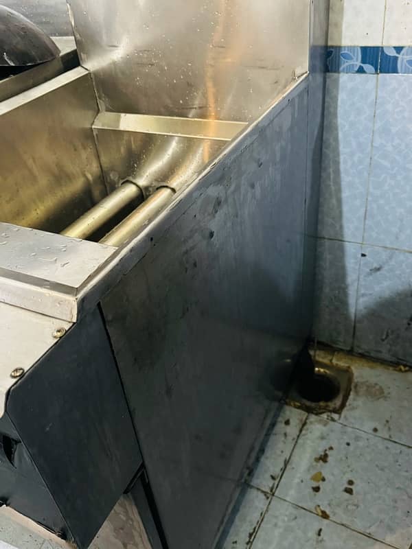 Fryer 32 Liter 4 flame burner 1