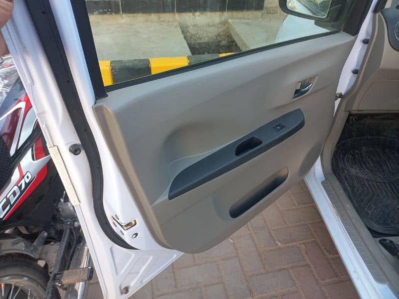 Daihatsu Mira 2015/2018/2022 9