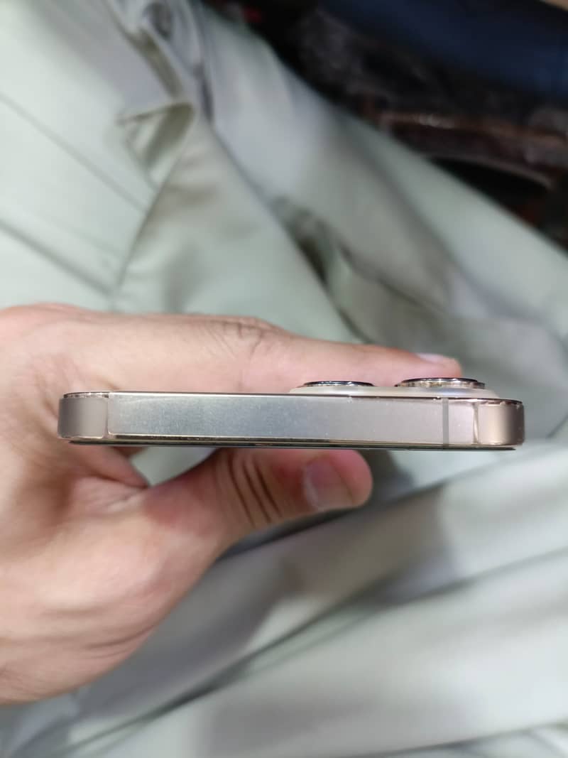 Apple iPhone 13 Pro Max 5