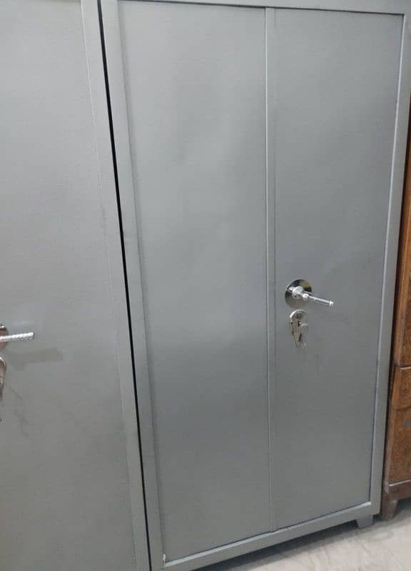 2 Wardrobes 3