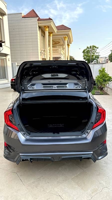 Honda Civic VTi Oriel Prosmatec 2019 16