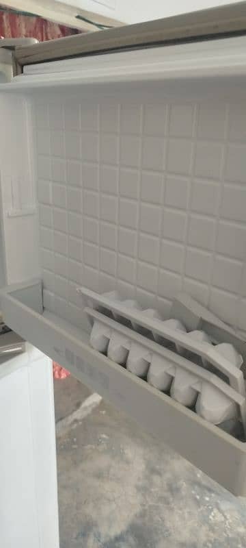 Dawlance refrigerator medium size 7