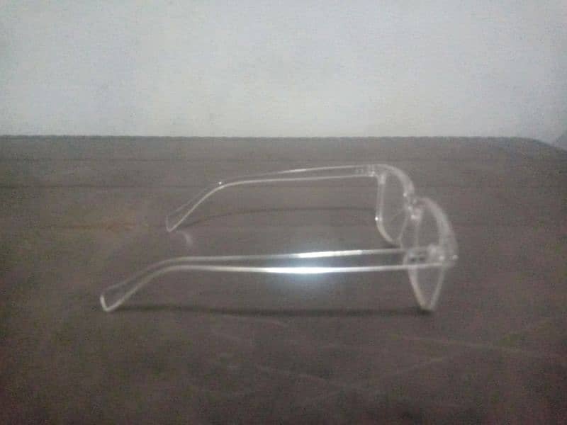 Stylish Transparent Frame Glasses - Unisex Eyewear 0