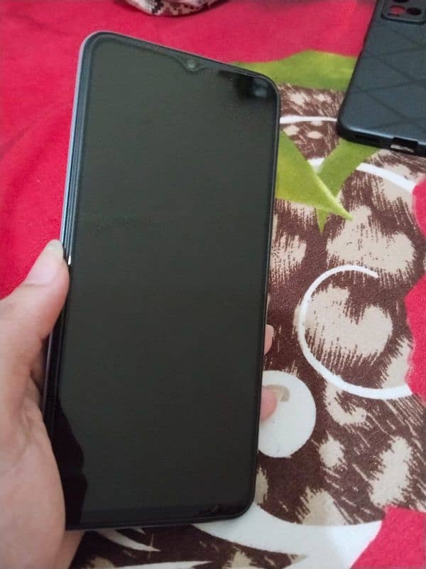 VIVO Y33T used but look like new 3