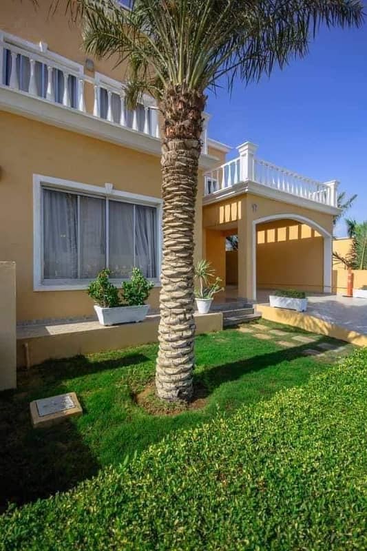350sq yd 4Bed DDL Sports Villas with 100sq yd BackYard LAWN at LOWEST RATE of MARKET 4