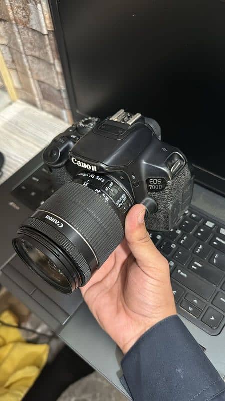 700D Canon Camera Canon 700D with  18-55mm lens 10/10 conditions 1