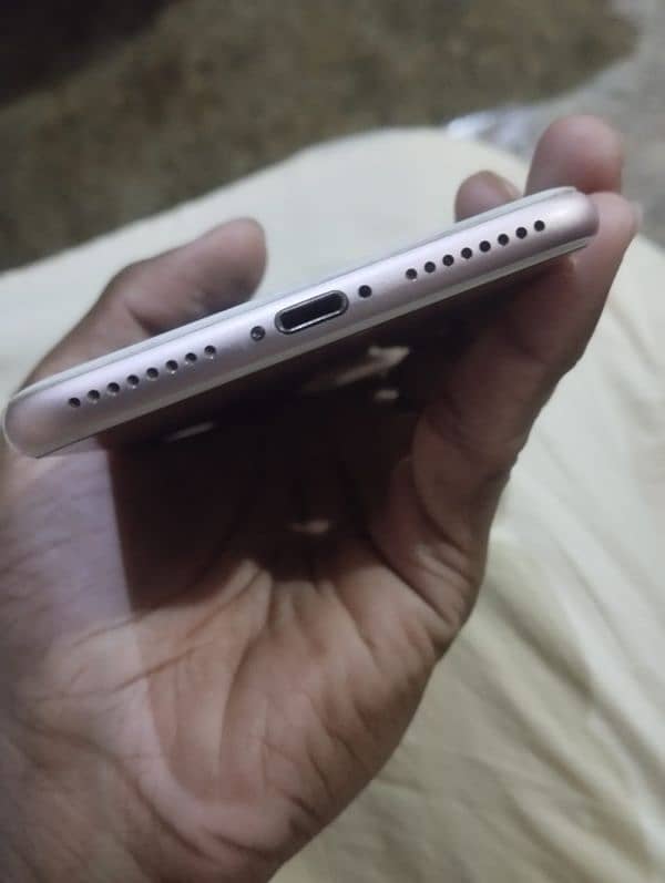 iphone 7plus non pta 128 5