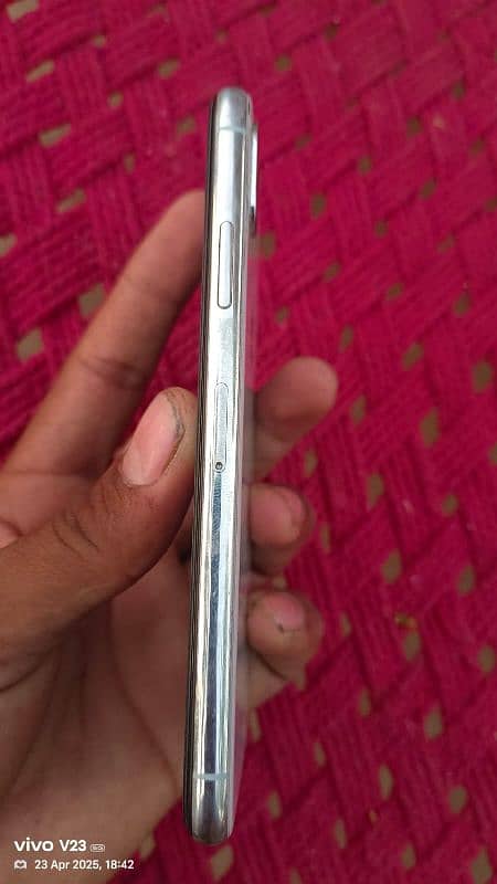 iPhone x Non PTA 5